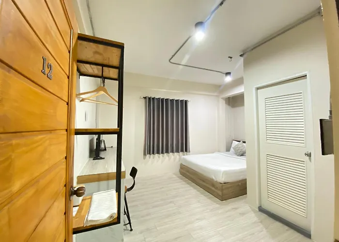 ซับรูมโฮเทล Subroom Hotel